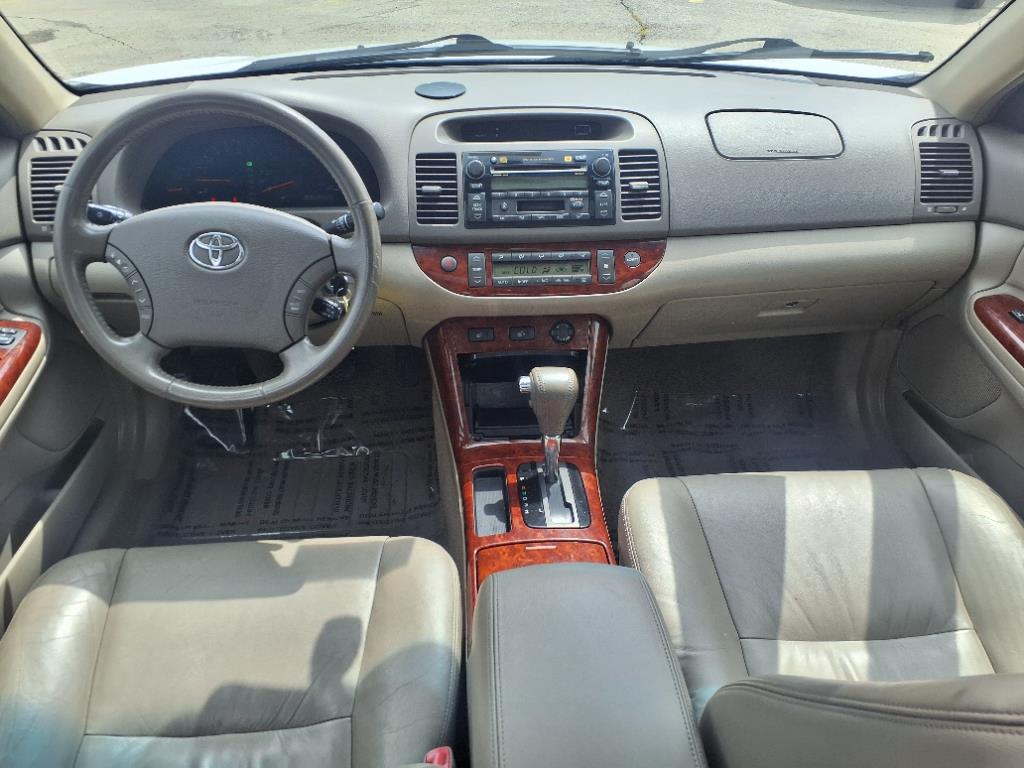 2005 Toyota Camry XLE photo 4