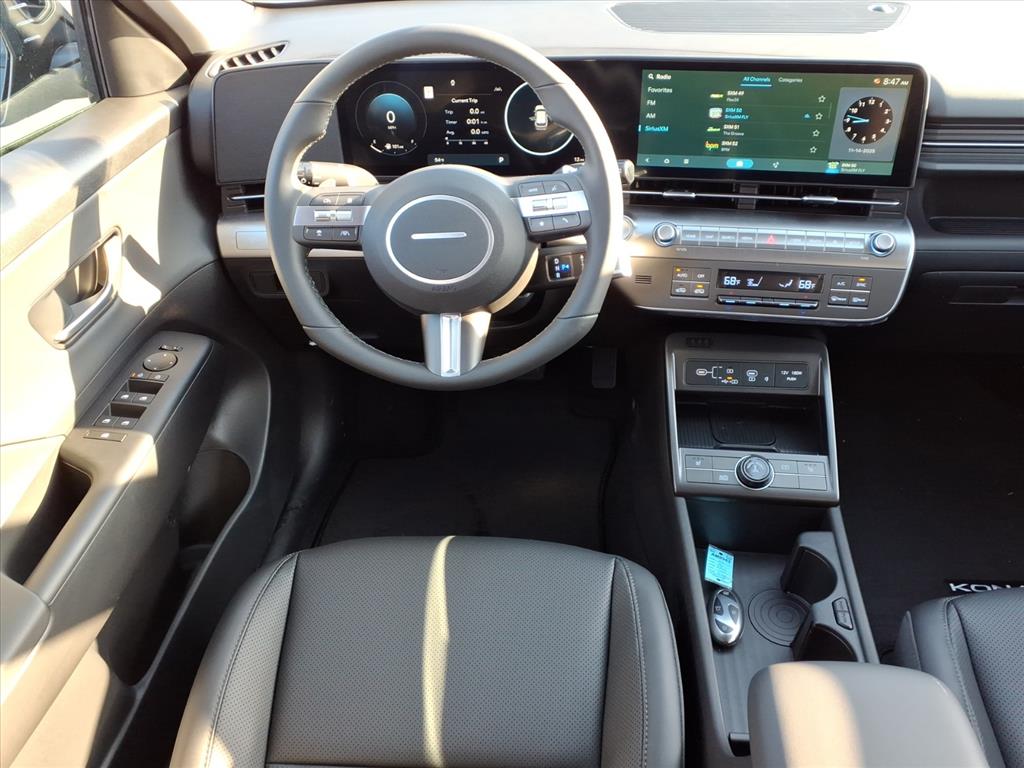 2026 Hyundai Kona SEL photo 3