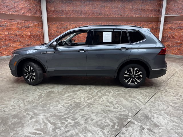 2022 Volkswagen Tiguan S photo 2