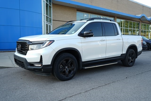 2022 Honda Ridgeline Black Edition photo 2