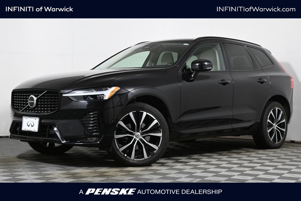 2023 Volvo XC60 Plus's photo