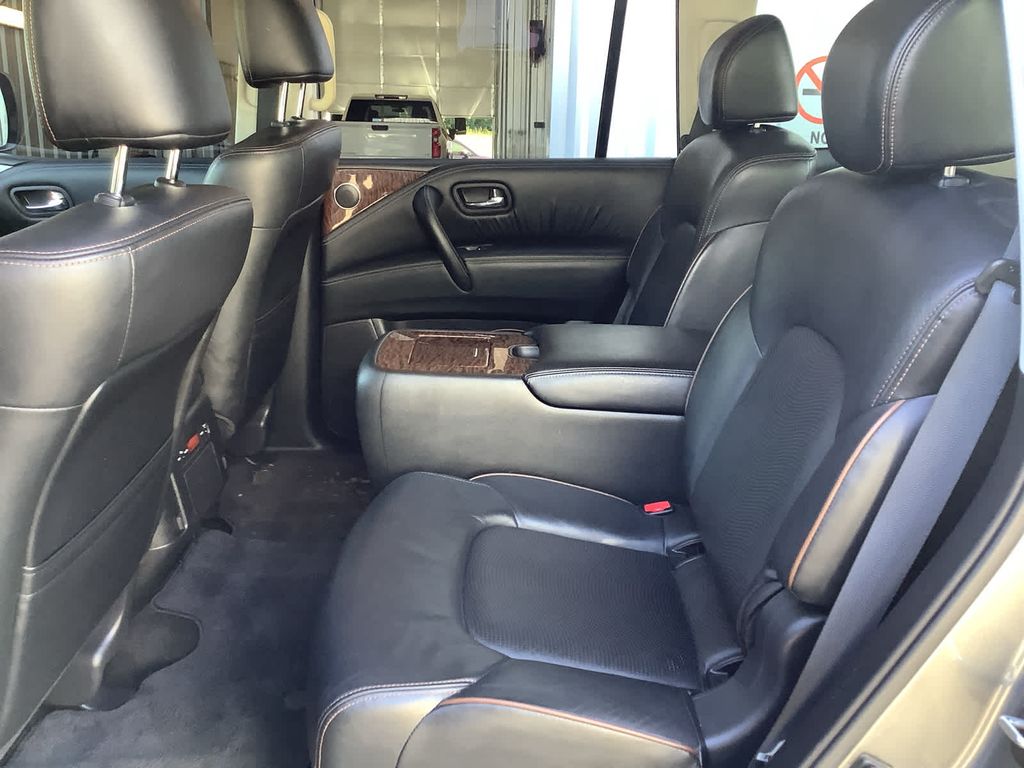 2020 Nissan Armada SL photo 30
