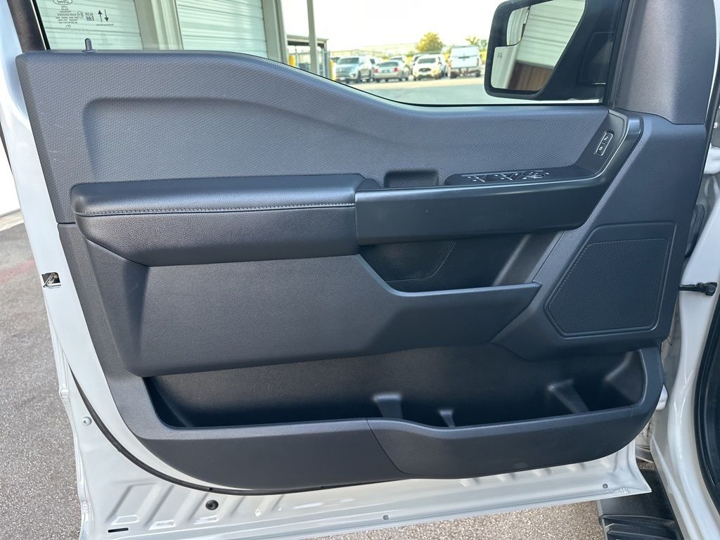 2023 Ford F-150 XL photo 9
