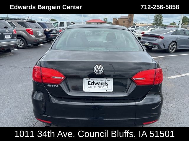 2011 Volkswagen Jetta 2.0 Base photo 6