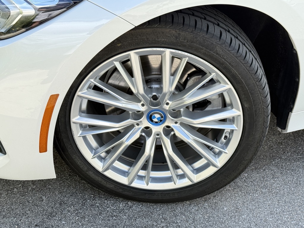 2024 Bmw 330e xDrive photo 6