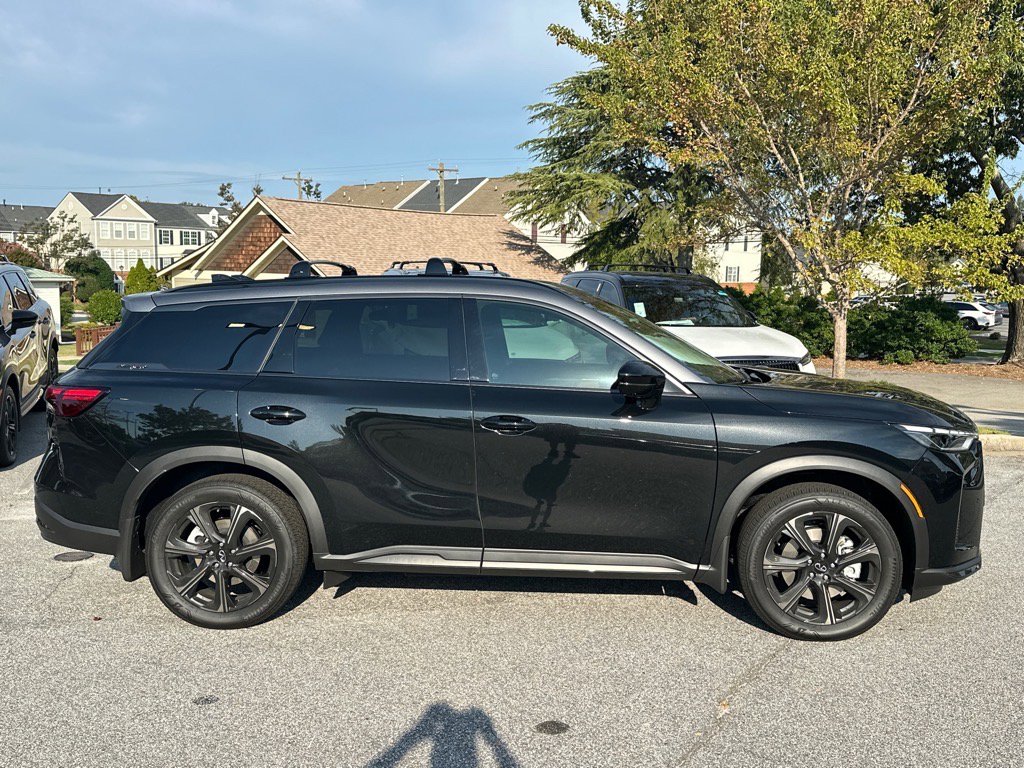 2026 Infiniti QX60 Autograph photo 2