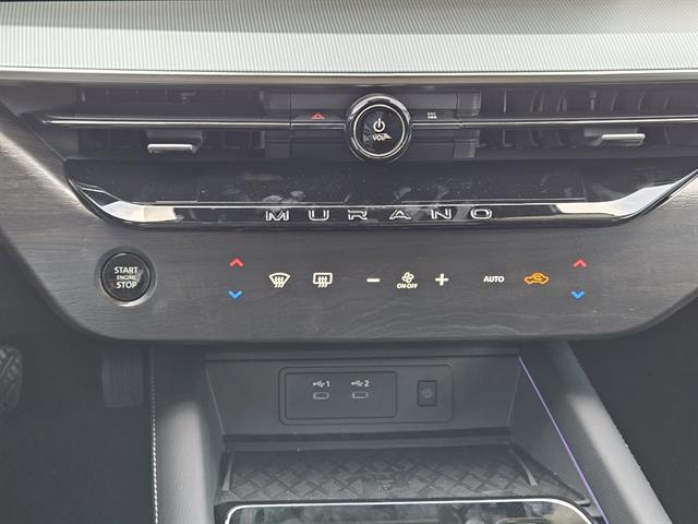 2025 Nissan Murano SL photo 12