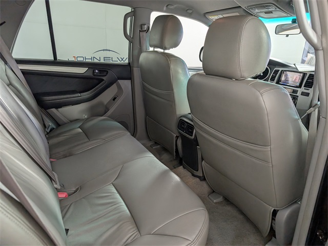 2004 Toyota 4Runner Limited photo 16