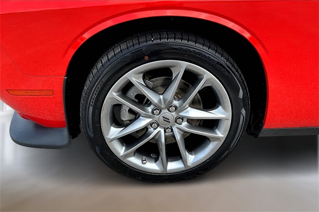 2022 Dodge Challenger GT photo 8