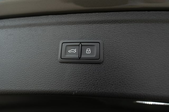 2024 Audi SQ5 Premium Plus photo 19