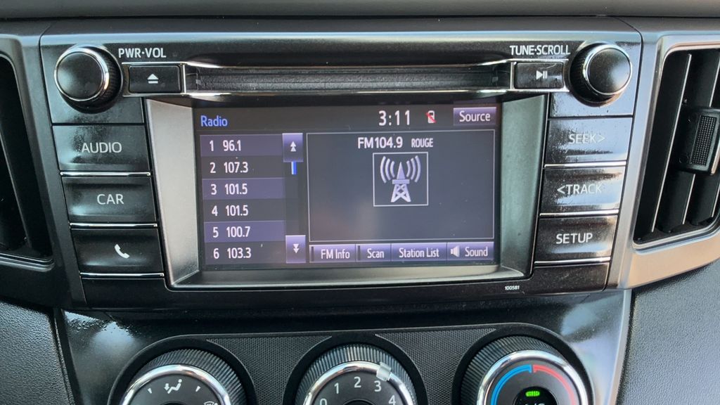 2018 Toyota RAV4 LE photo 19