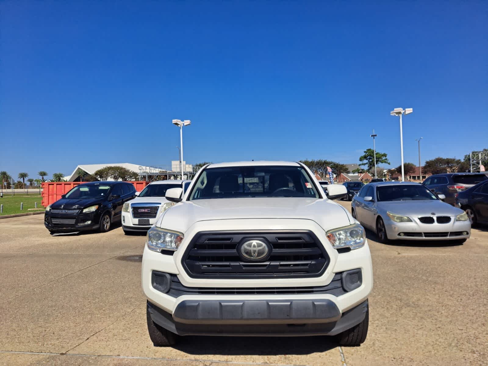 2019 Toyota Tacoma SR photo 2