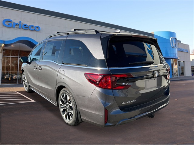 2026 Honda Odyssey Elite photo 3