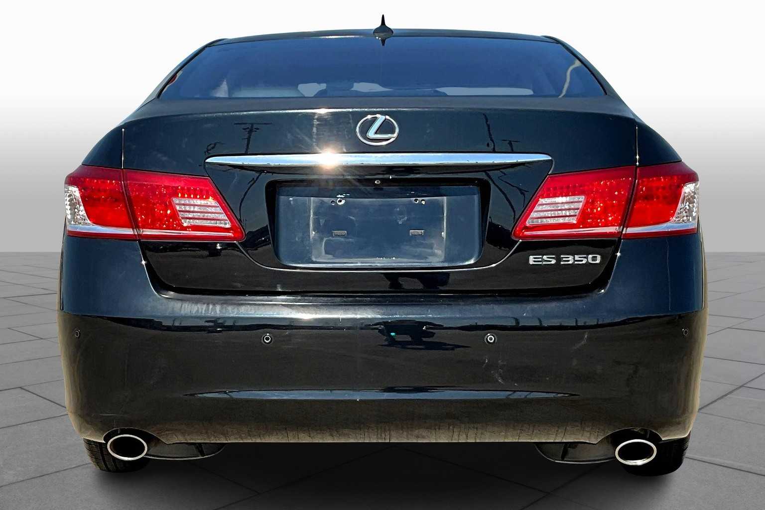 2011 Lexus ES 350 photo 4