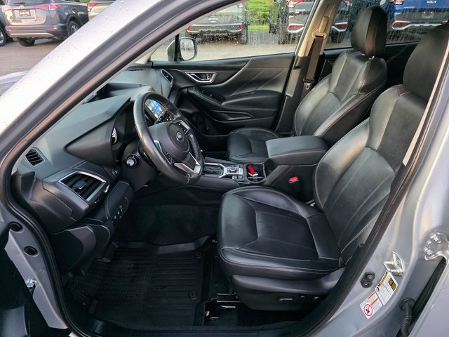 2020 Subaru Forester Touring photo 12