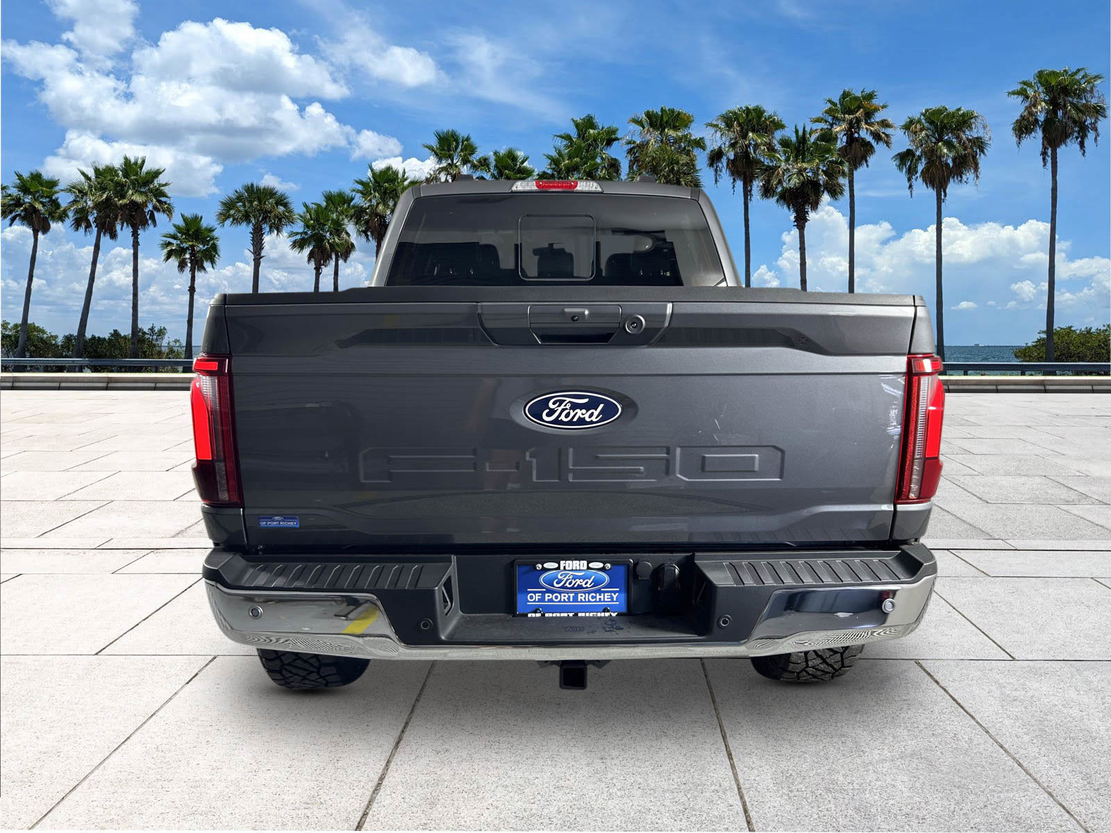 2025 Ford F-150 Lariat photo 6