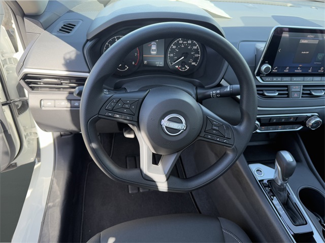 2025 Nissan Altima 2.5 S photo 9