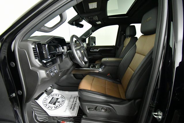 2024 Chevrolet Silverado 2500HD High Country photo 4