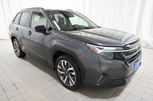2025 Subaru Forester Touring photo 7