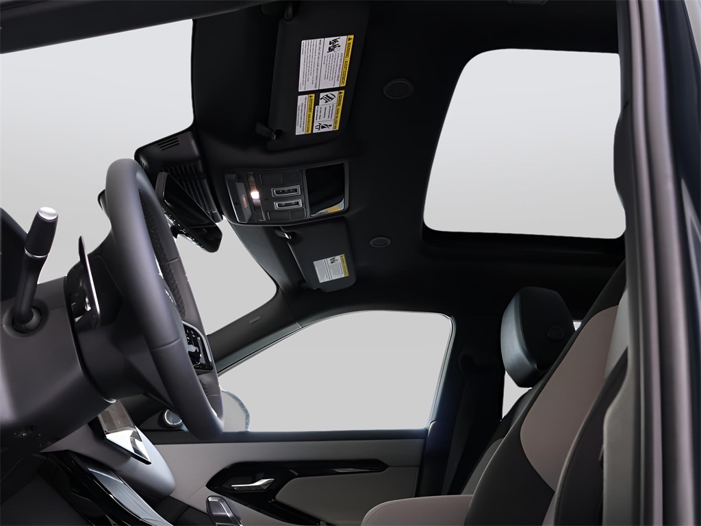 2026 Land Rover Range Rover Evoque Dynamic SE photo 29