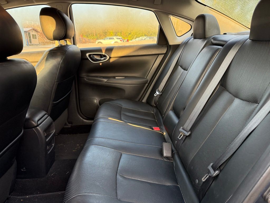 2015 Nissan Sentra SL photo 8