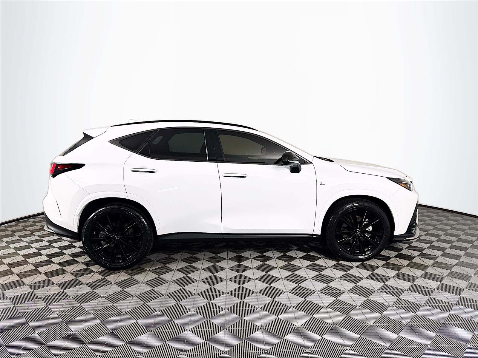 2023 Lexus NX 350 F SPORT Handling photo 4
