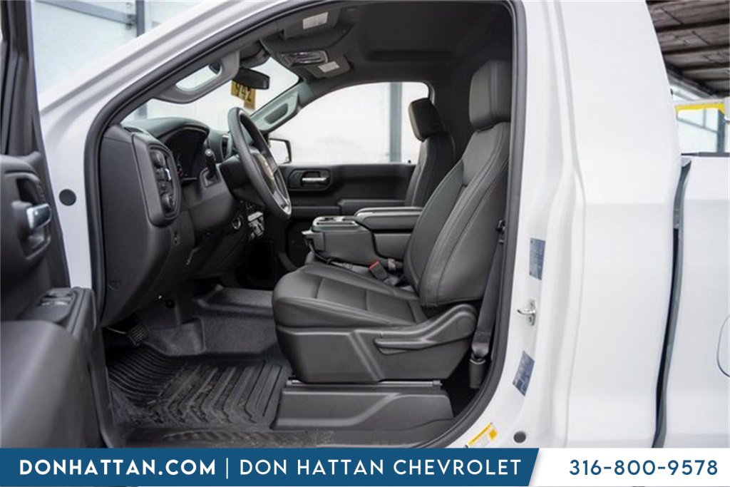 2026 Chevrolet Silverado 1500 photo 4