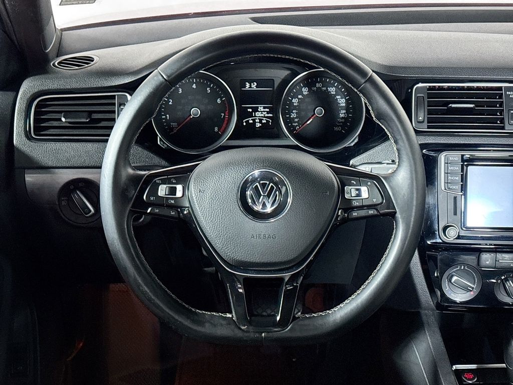 2016 Volkswagen Jetta 1.8T Sport photo 13