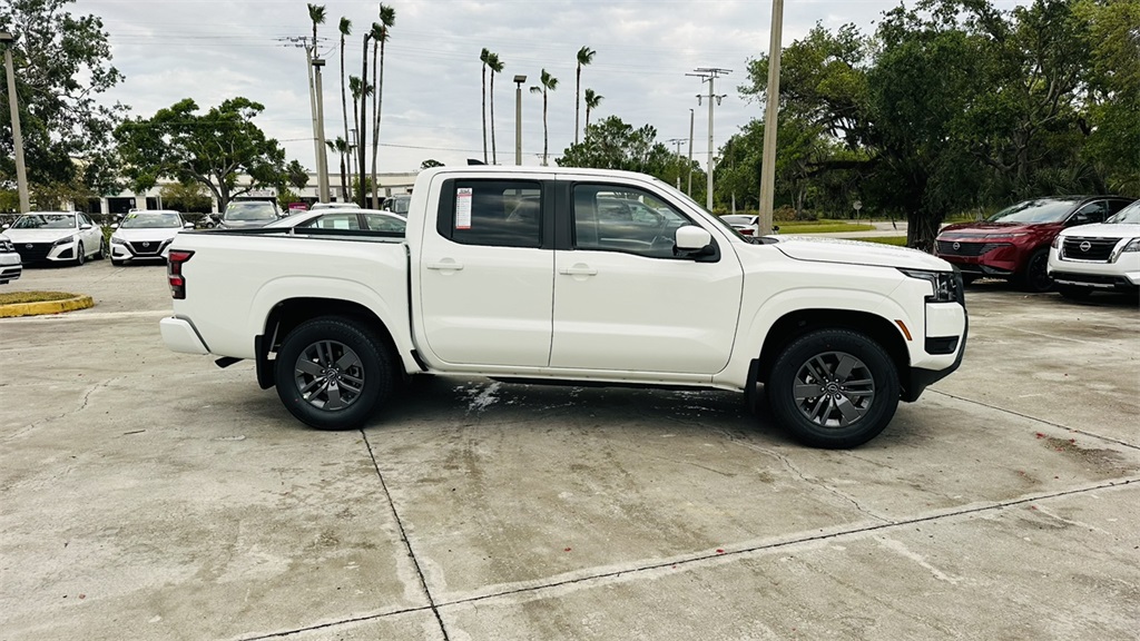 2025 Nissan Frontier SV photo 8