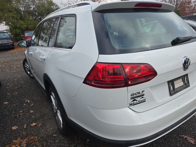 2017 Volkswagen Golf Alltrack TSI S photo 4