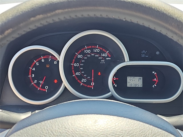 2010 Toyota Corolla Matrix L 4WD photo 2