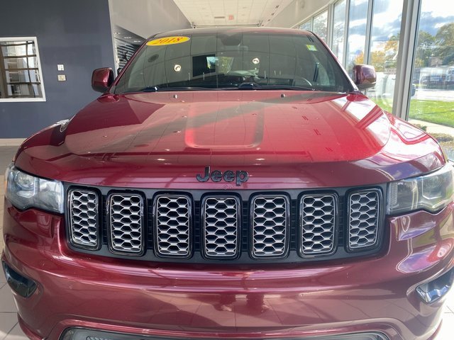 2018 Jeep Grand Cherokee Altitude photo 3