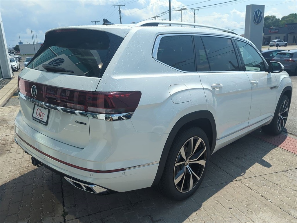 2025 Volkswagen Atlas SEL Premium R-Line photo 8