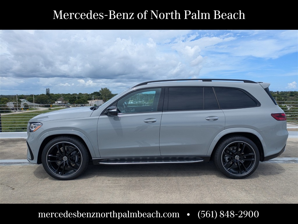 2026 Mercedes Benz GLS 580 4MATIC photo 3