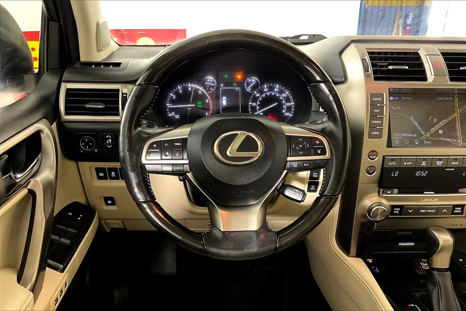 2020 Lexus GX 460 Premium photo 4