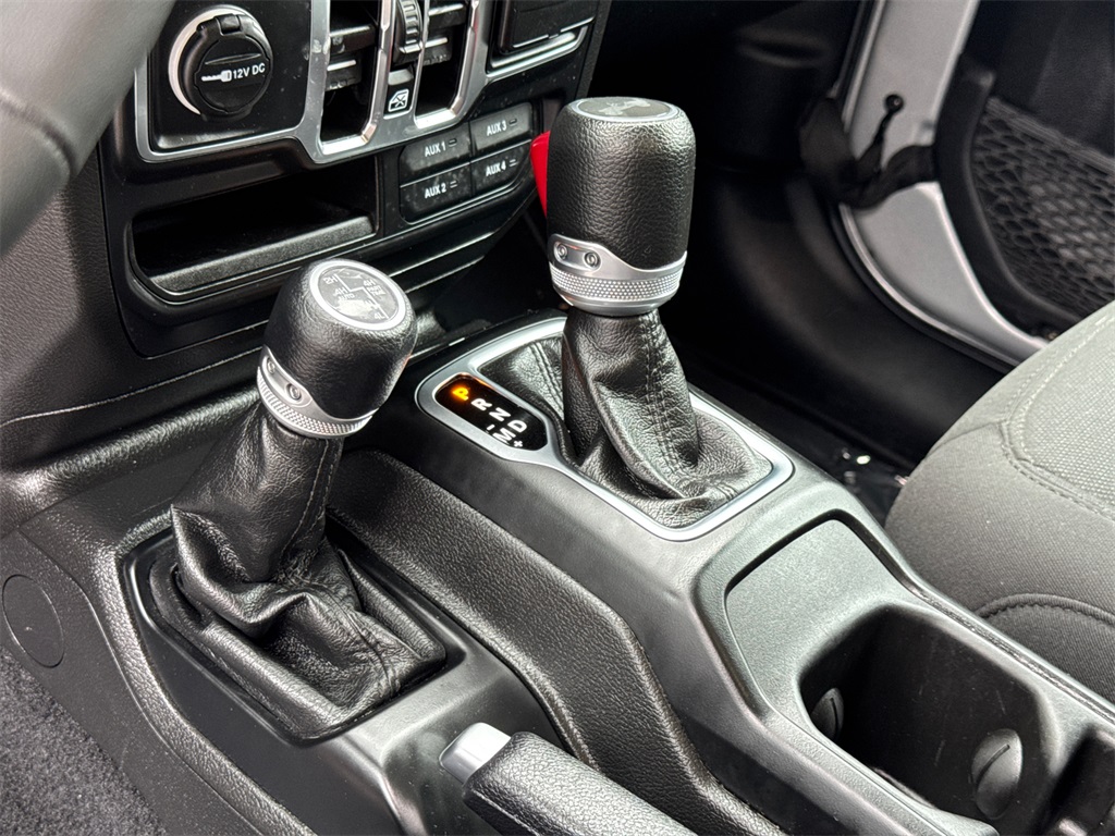 2023 Jeep Wrangler Base 4xe photo 26