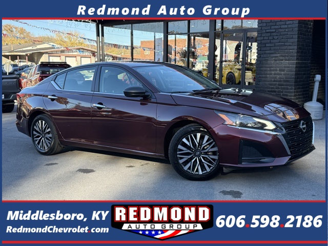 2024 Nissan Altima SV's photo