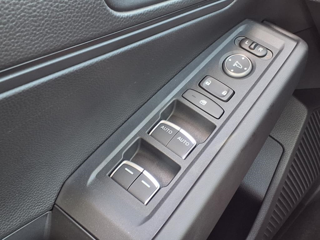 2025 Honda Accord LX photo 24