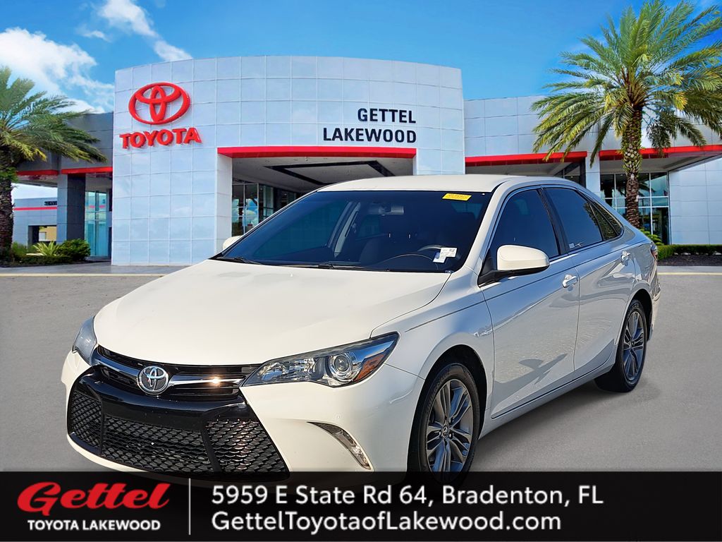 2015 Toyota Camry SE