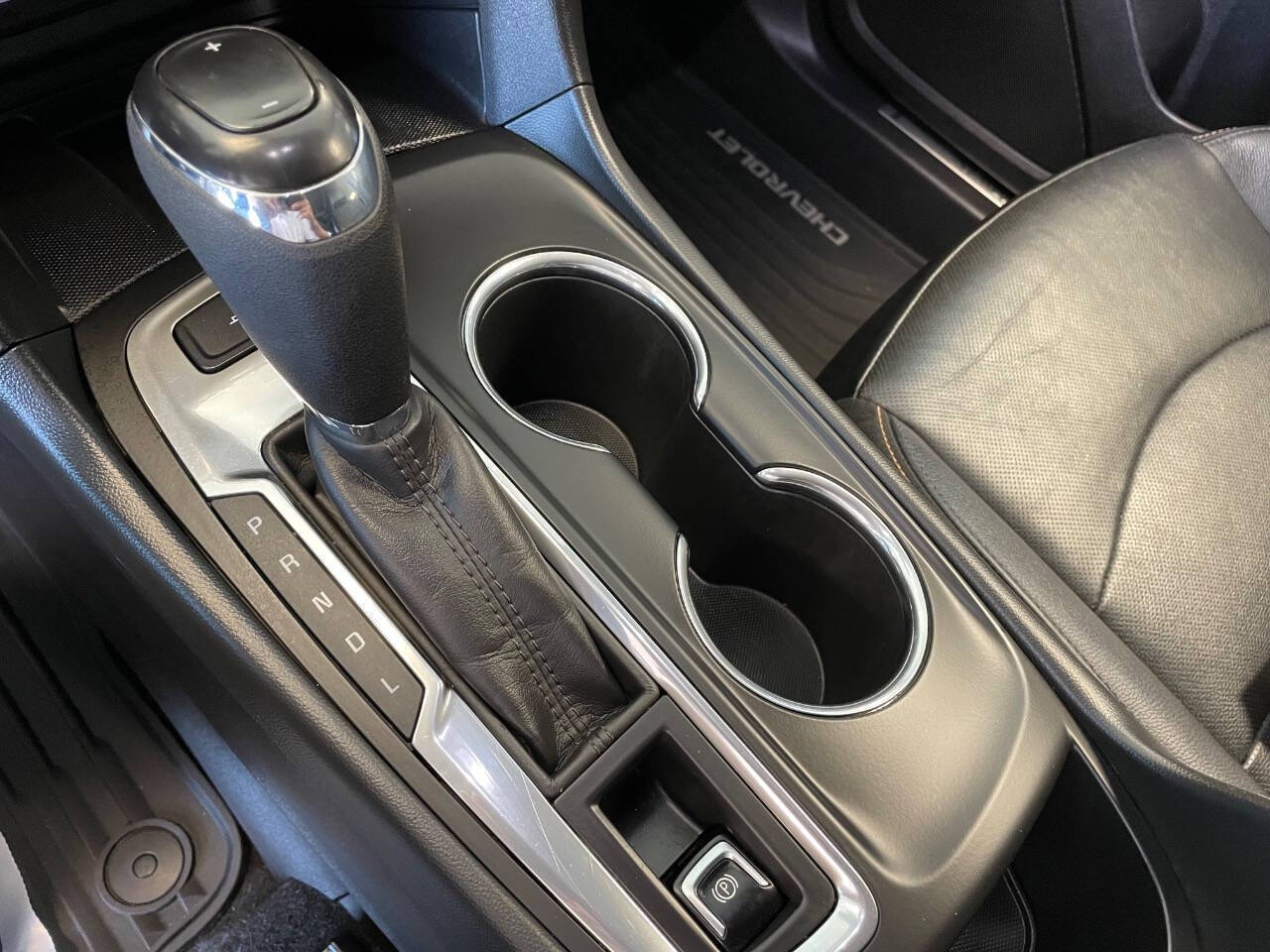 2020 Chevrolet Equinox Premier photo 17