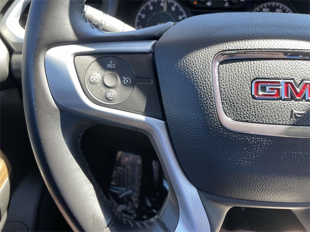 2017 Gmc Acadia SLE photo 25