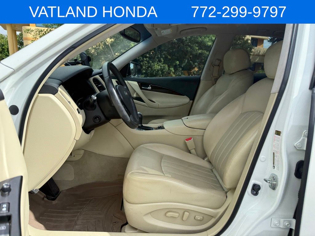 2017 Infiniti QX50 Base photo 26