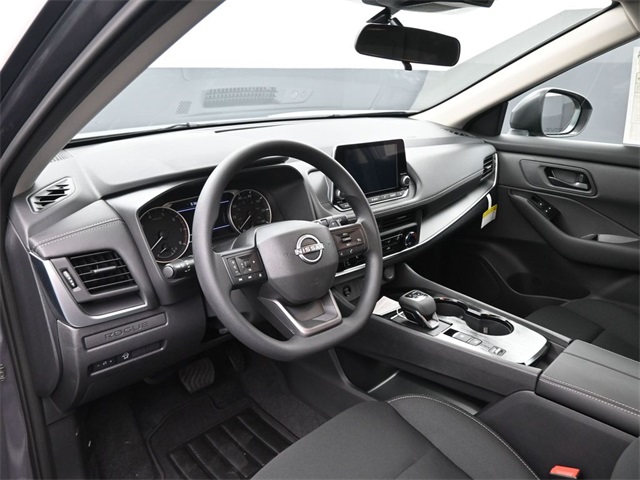 2026 Nissan Rogue S photo 14