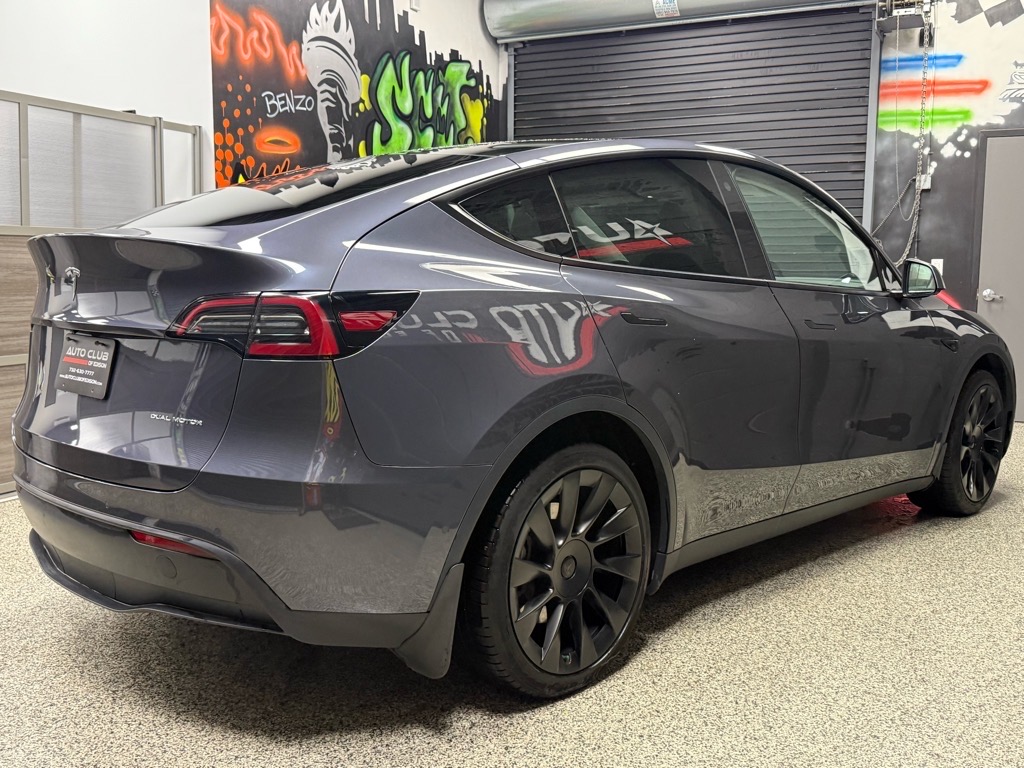 2021 Tesla Model Y Long Range photo 3