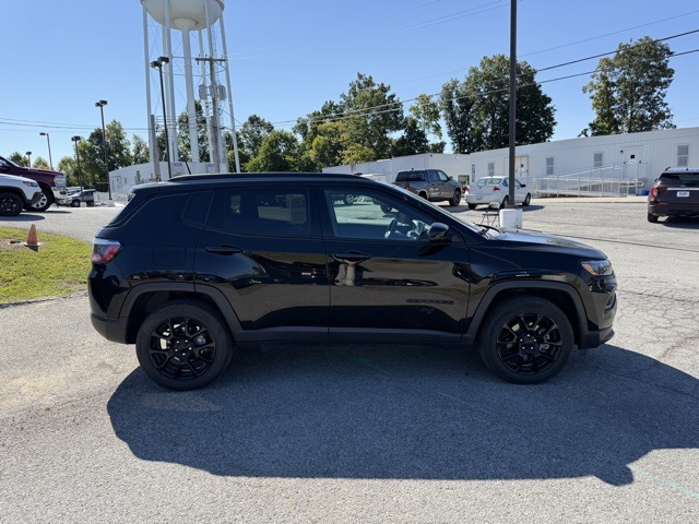 2022 Jeep Compass North Edition Latitude photo 4