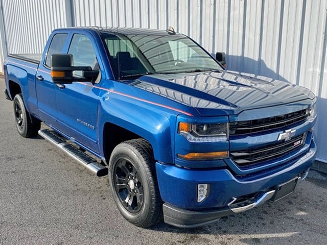 2019 Chevrolet Silverado 1500 LT photo 2