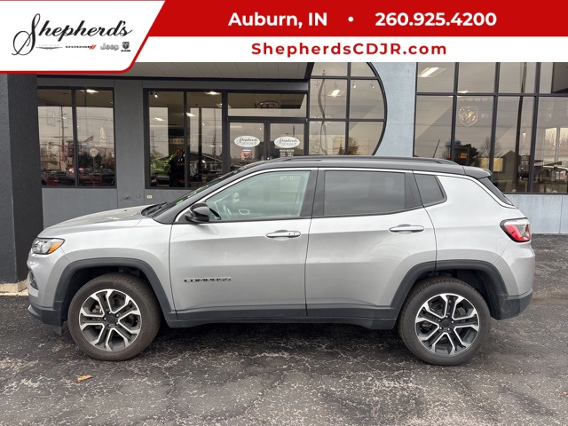 2022 Jeep Compass Limited's photo