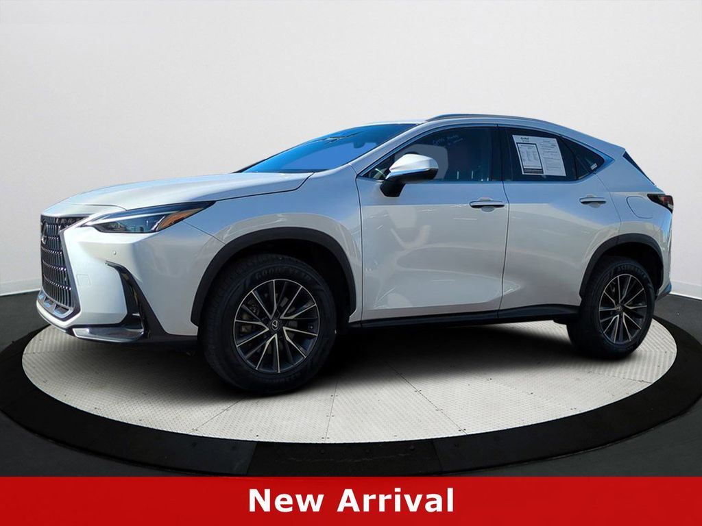 2022 Lexus NX 350's photo