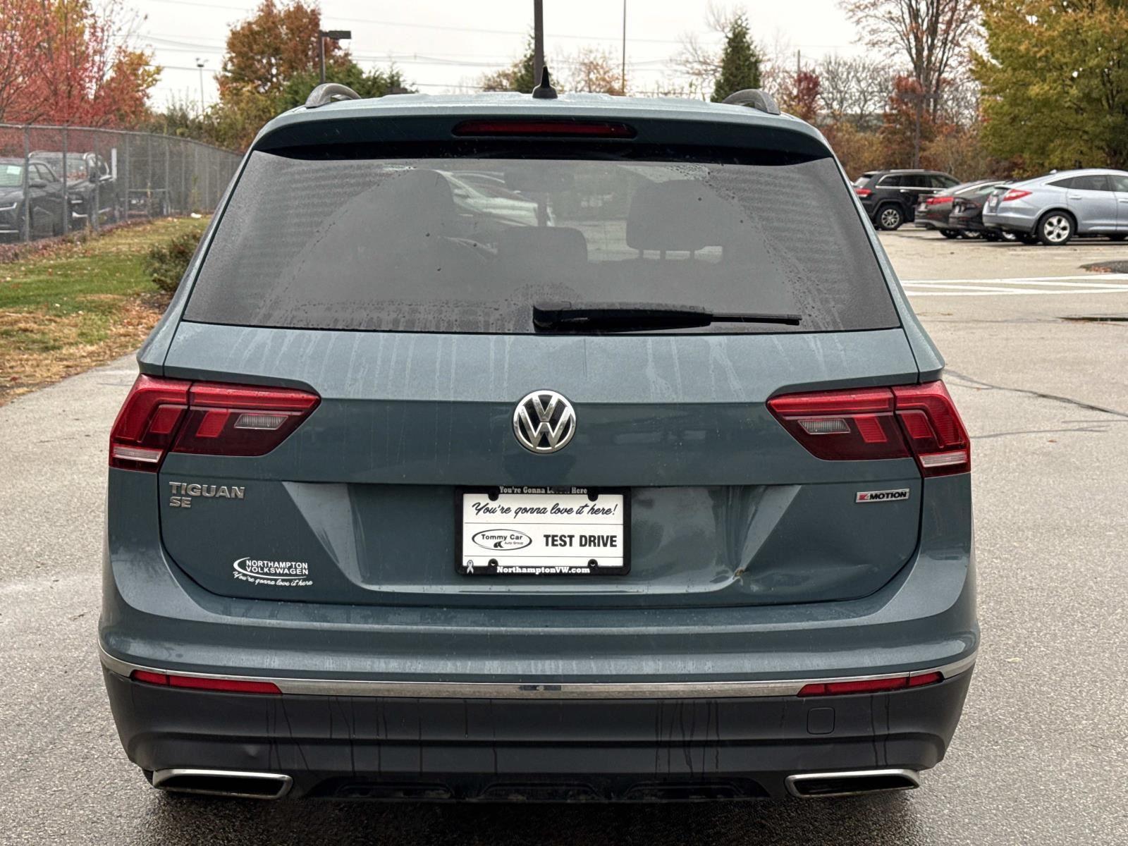 2020 Volkswagen Tiguan SE photo 3