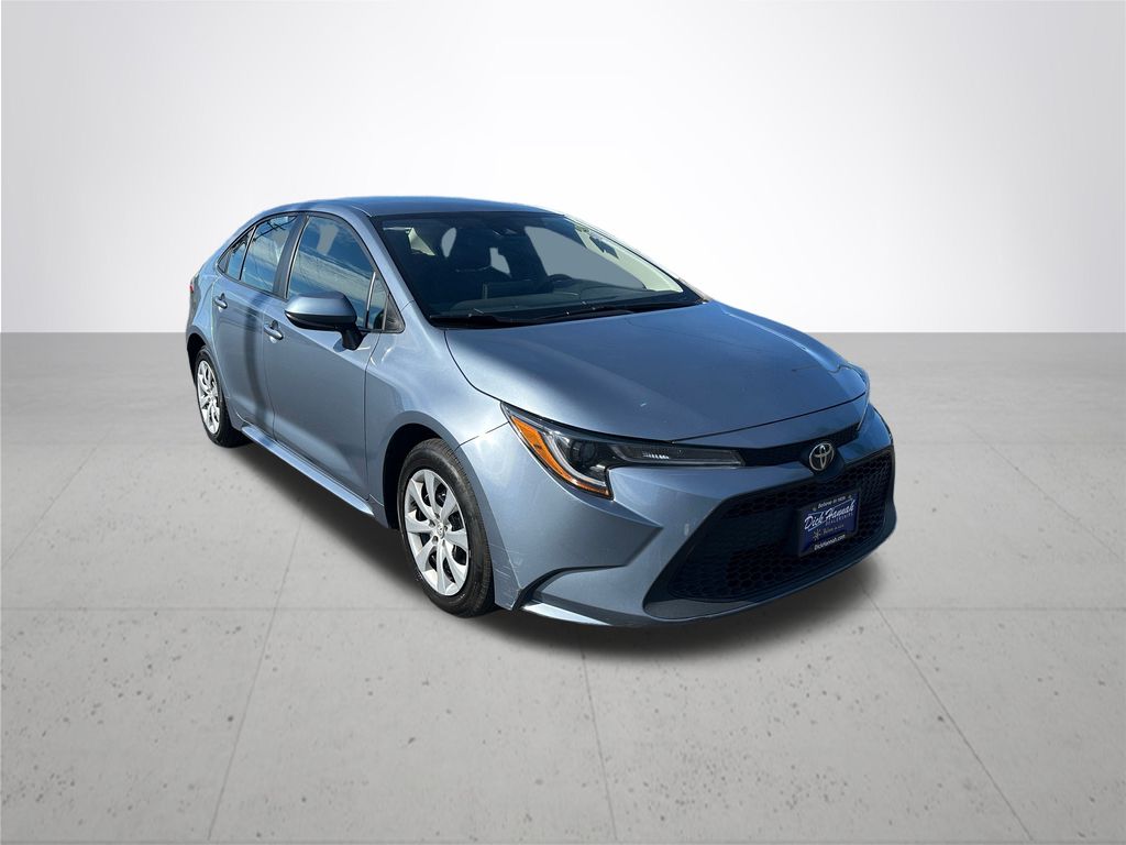 2022 Toyota Corolla LE photo 4